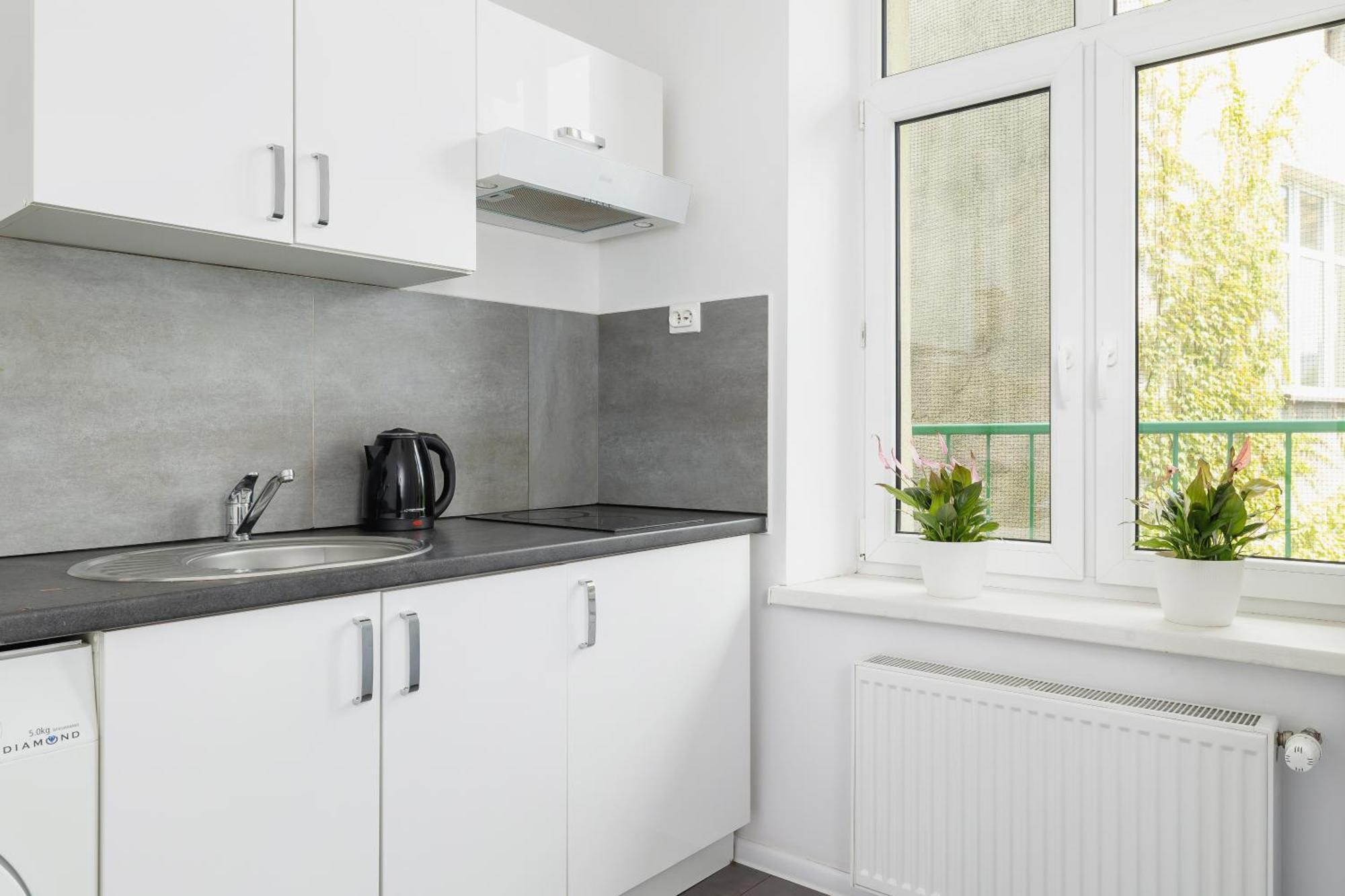 1-Bedroom Apartment With Balcony - Dluga 65 Cracovie Extérieur photo